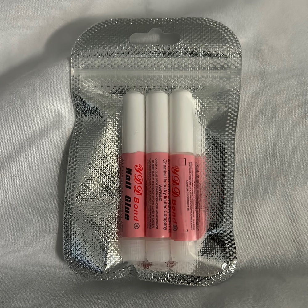 NEW!! 3 Pack Nail Glue
